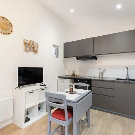 Hyper-centre Apartment *